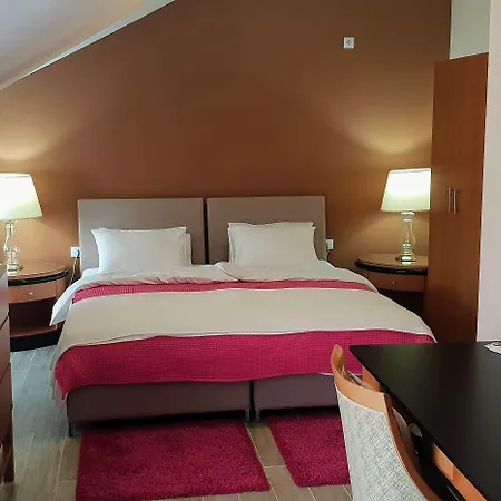 Male Stepenice Guest house