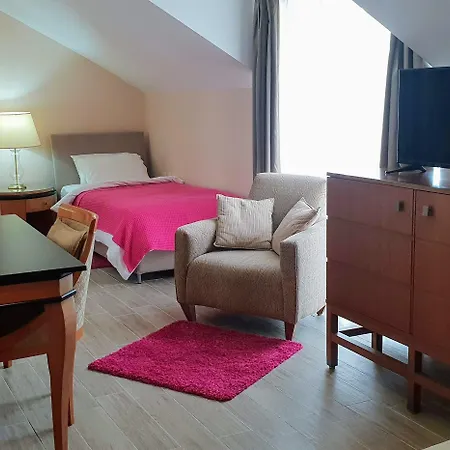 Male Stepenice Guest house Belgrade