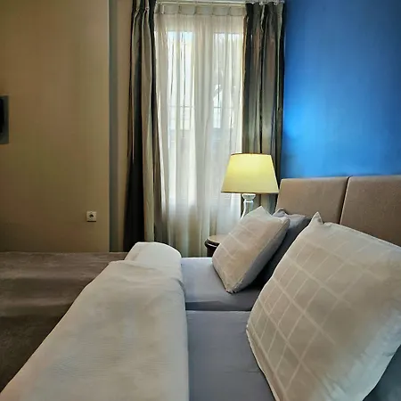 Male Stepenice Pensión 4*