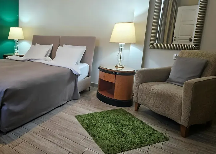 Male Stepenice بيت ضيافة 4*