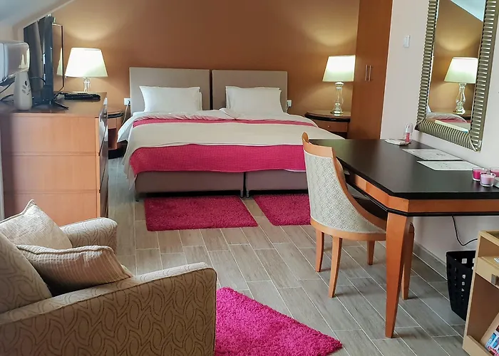 بيت ضيافة Male Stepenice 4*